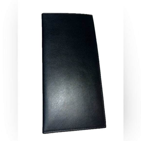 Mercedes-Benz Black Leather Wallet with Sophisticated Design - Picture 2 of 3